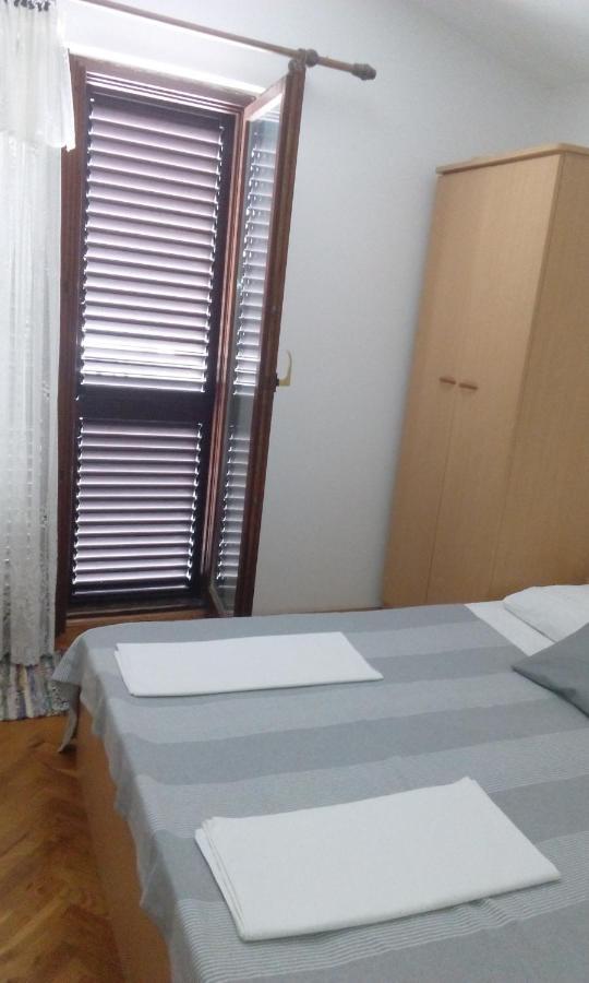 Apartment Ivan Starigrad Paklenica